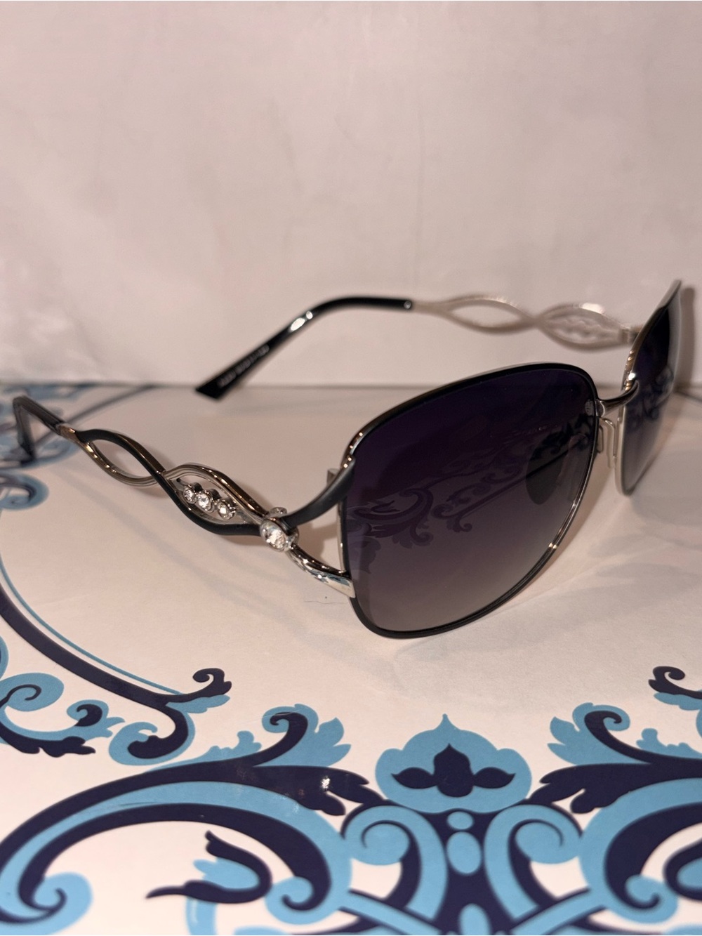 New Women's Black & Silver Sunglasses with Dark Gradient Lenses